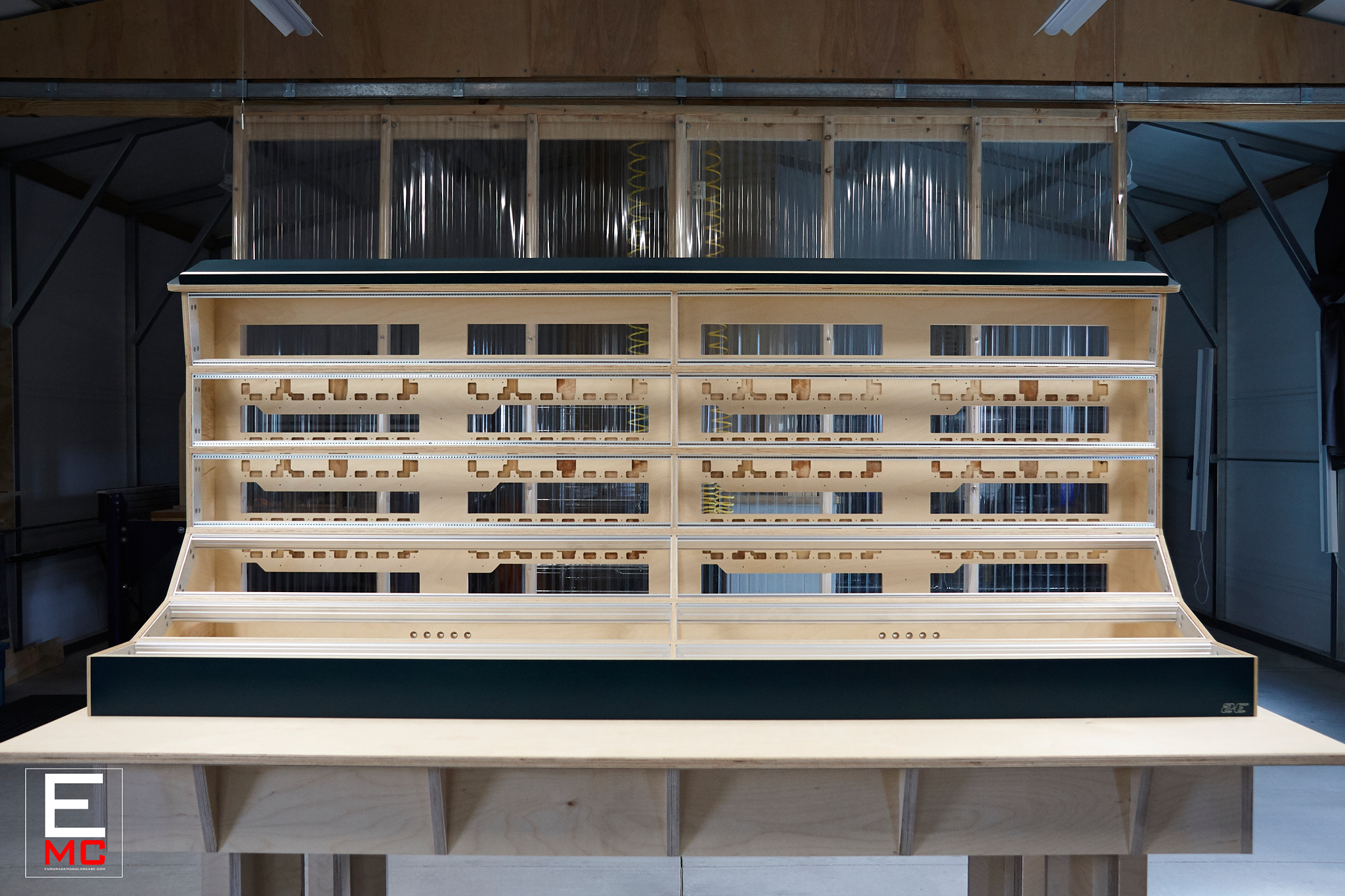 eurorack case 18u luigi