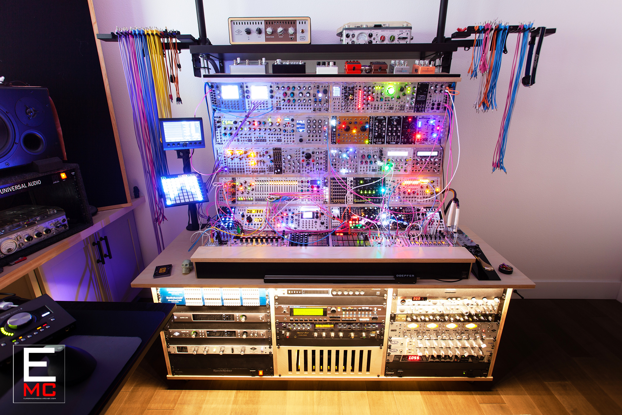 18u eurorack case lander lev perrey universal audio