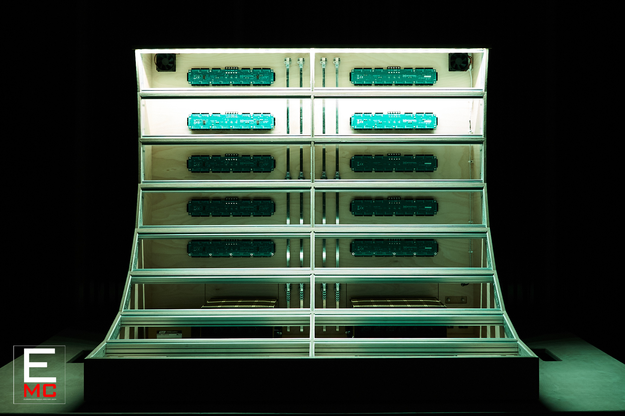 24u eurorack modular case Genus Modu LIBBS