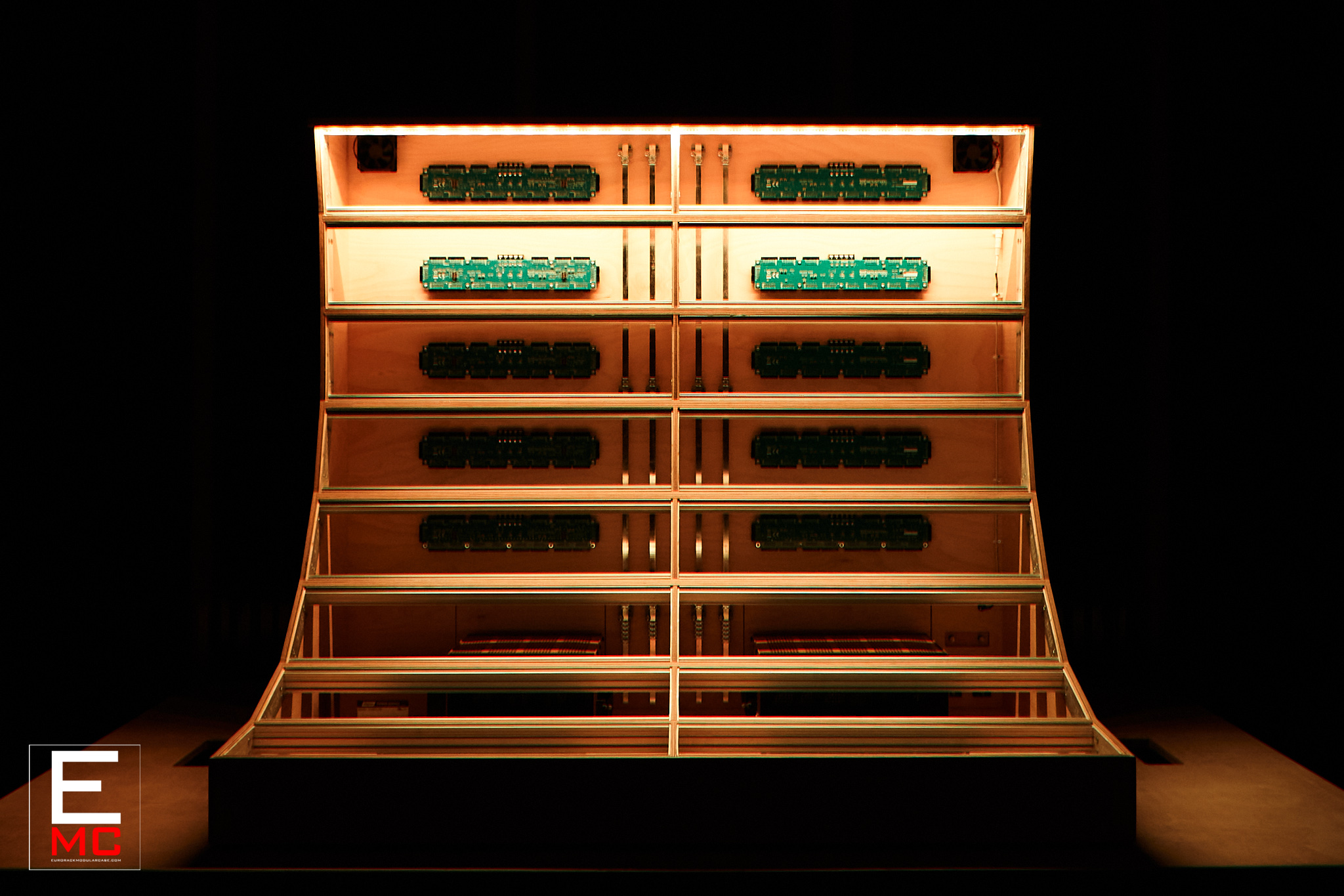 24u eurorack modular case Genus Modu LIBBS