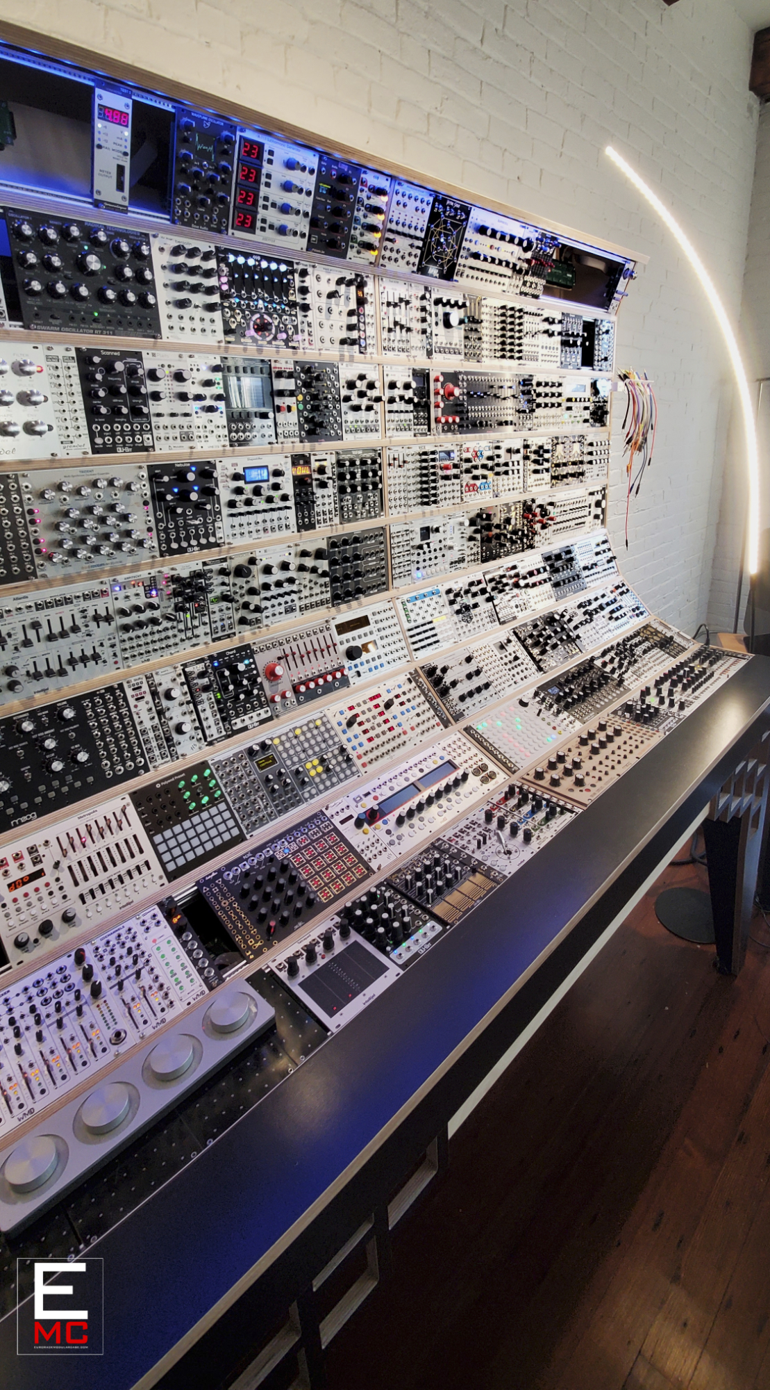 Large format eurorack case