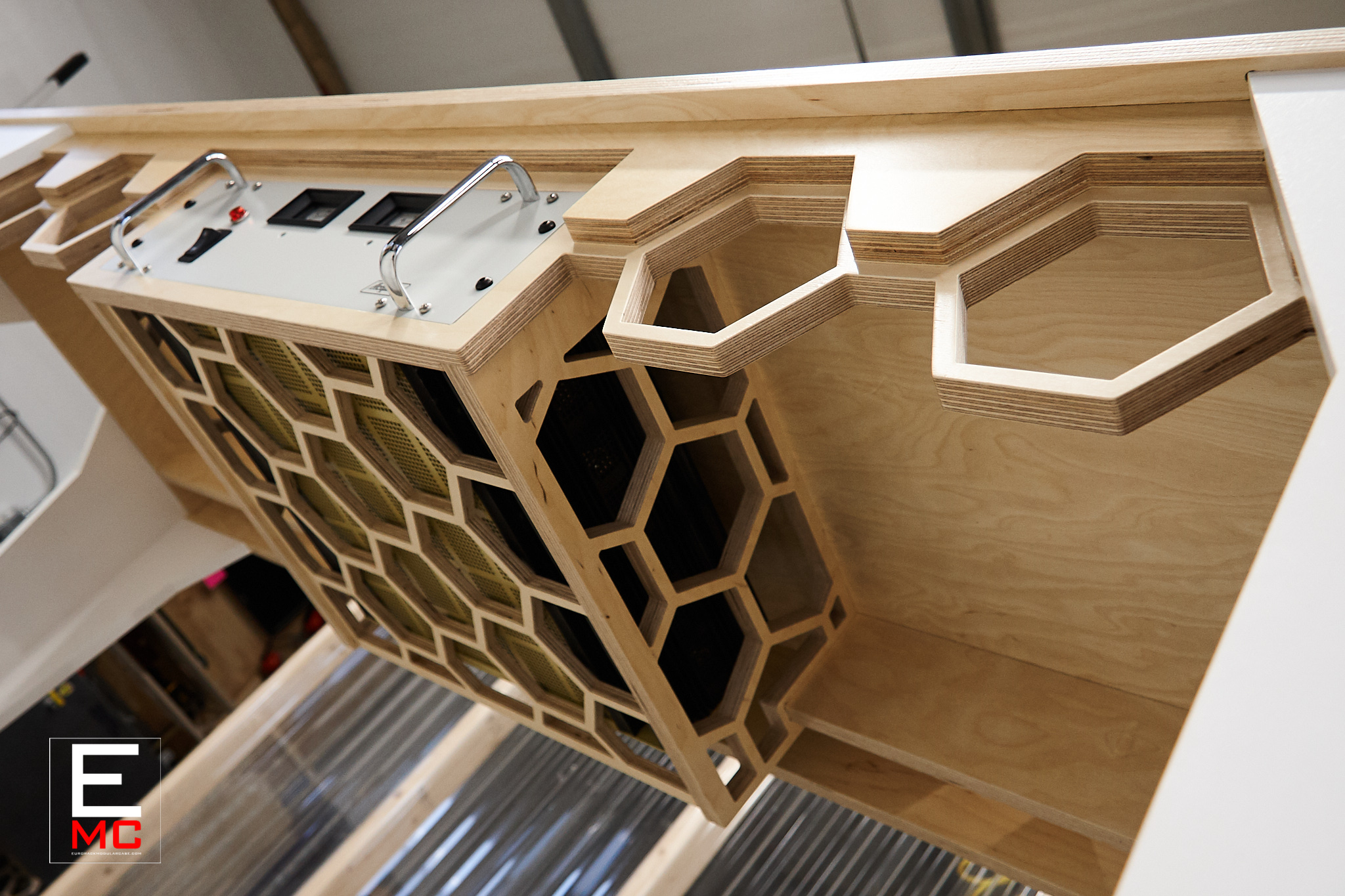 andrew huang eurorack case 21U Saturn