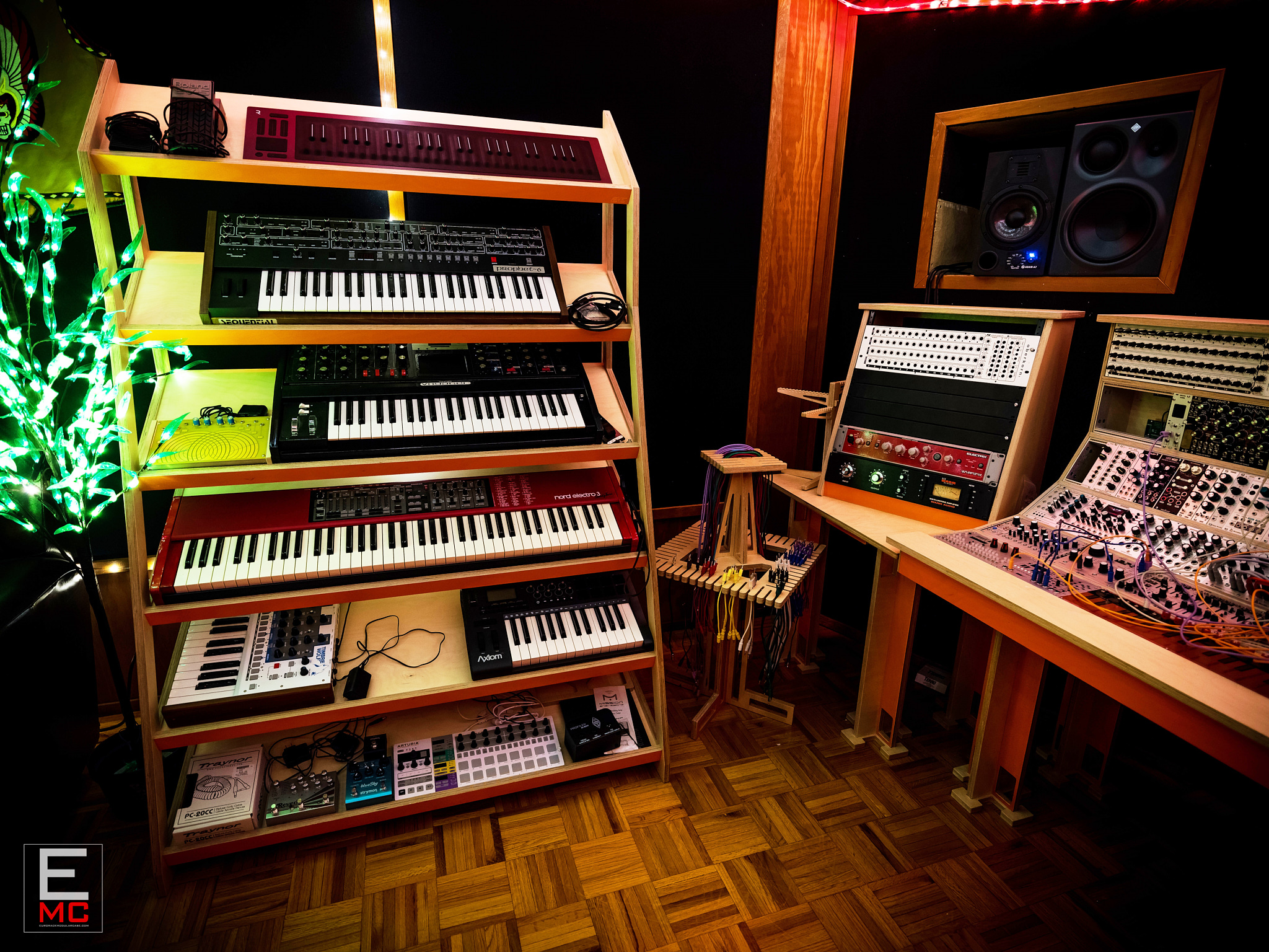 eurorack cable hanger 